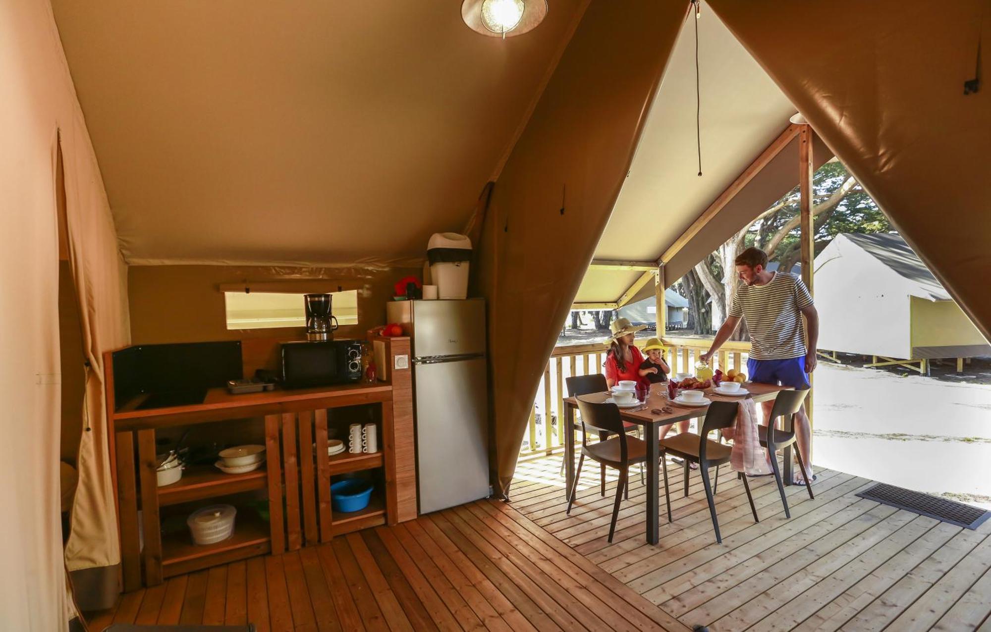 Domaine Résidentiel De Plein Air Odalys Tamarins Camping 4*